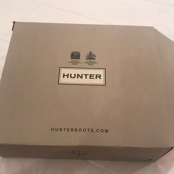 Hunter Original Short Black/Red limited Edition Hunter Size 6 Rain Boot NEW! - Picture 2 of 6